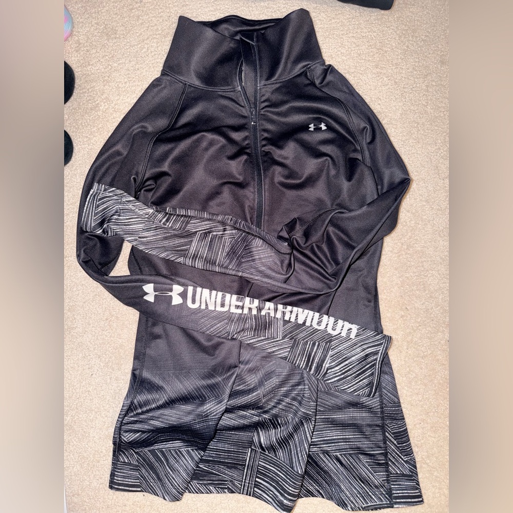 Under Armor Women’s Half Zip Up